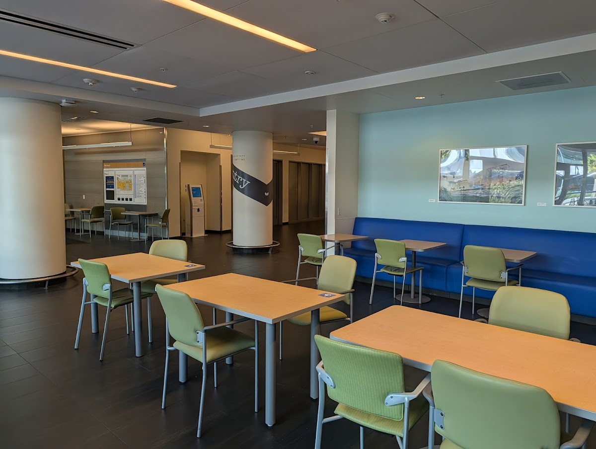 Shorenstein Family Cafe @ Ucsf Medical Center Photos 2